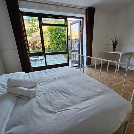 Towerhill Rooms Londres Exterior foto
