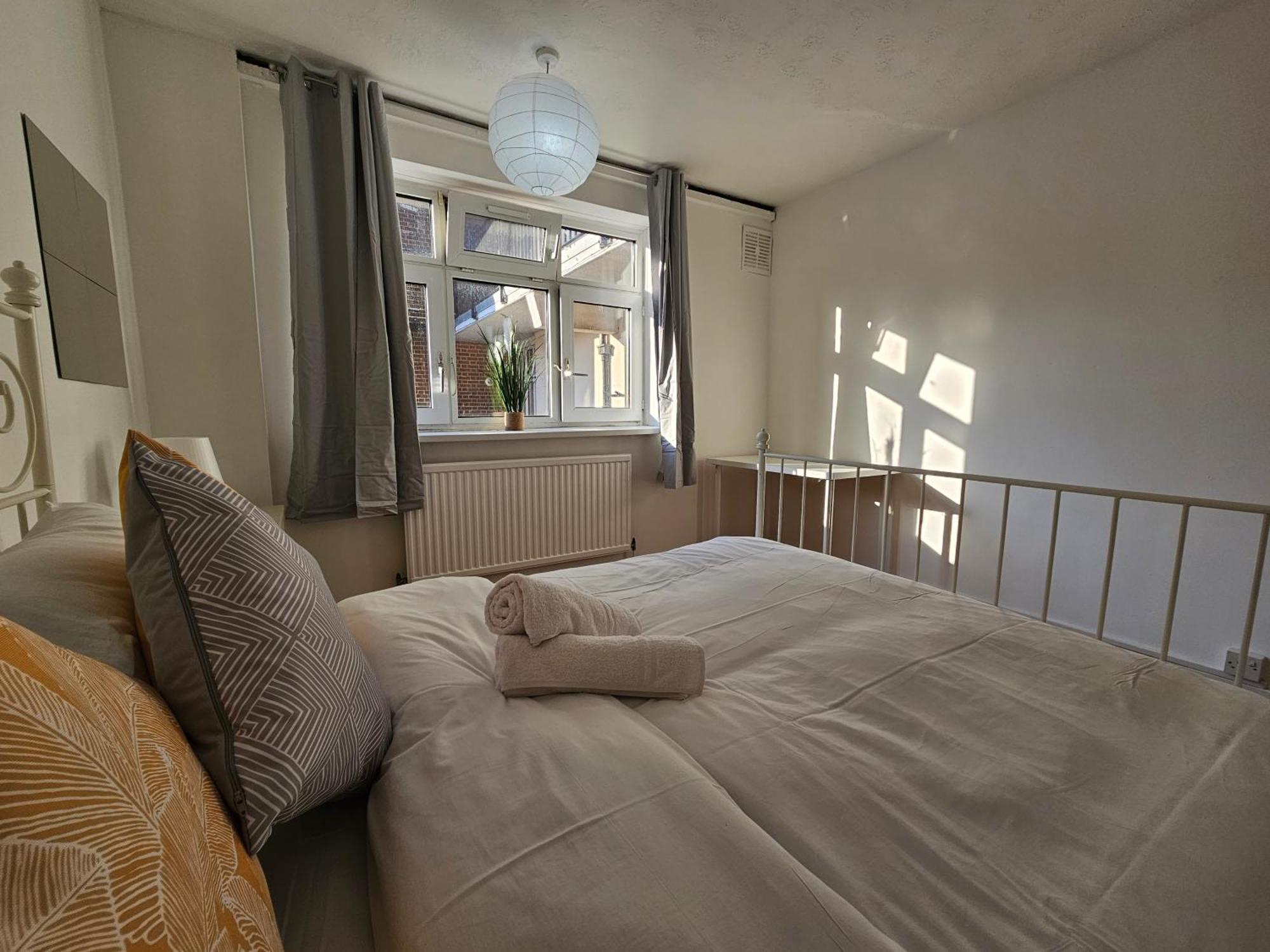 Towerhill Rooms Londres Exterior foto