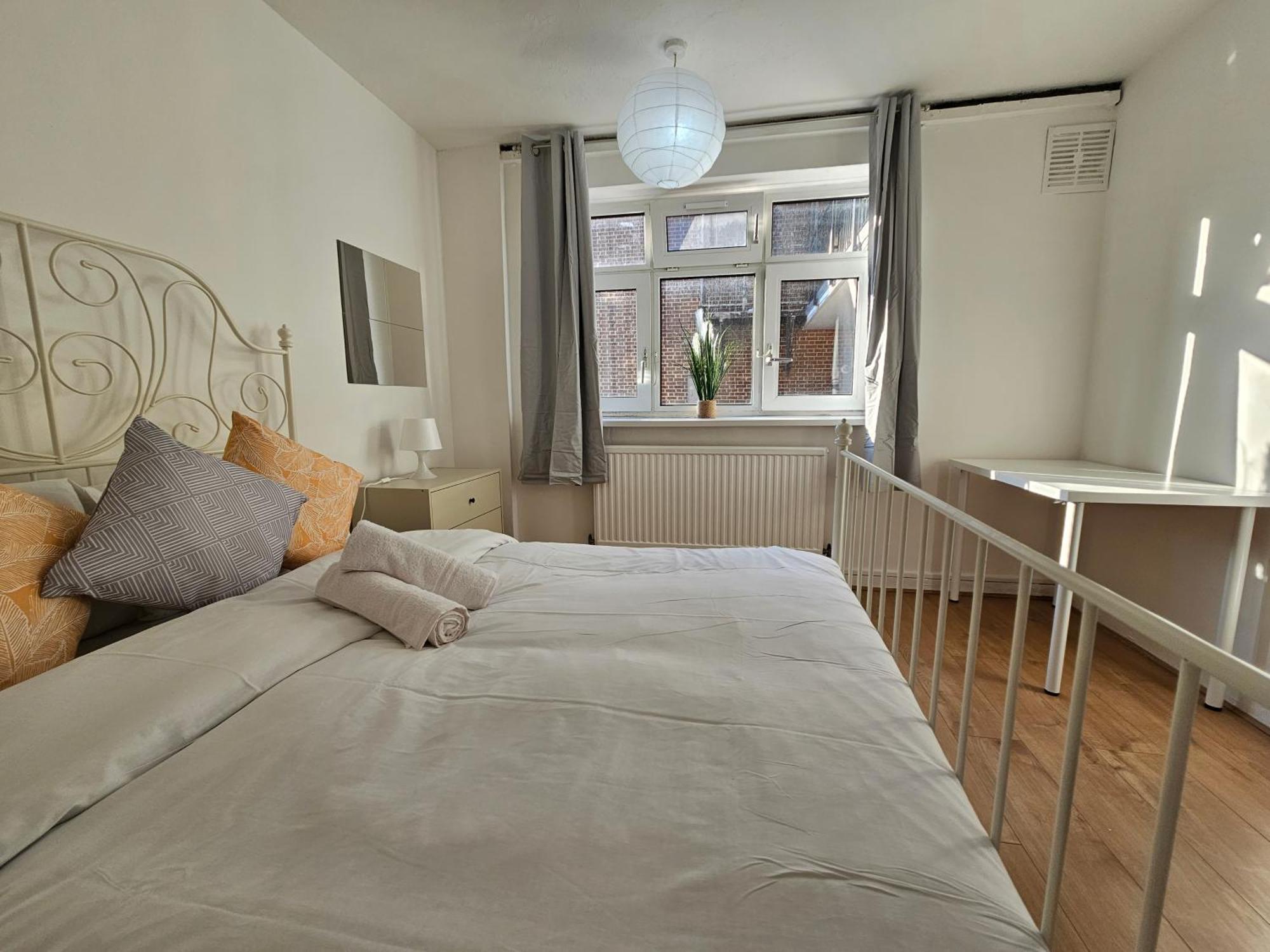Towerhill Rooms Londres Exterior foto