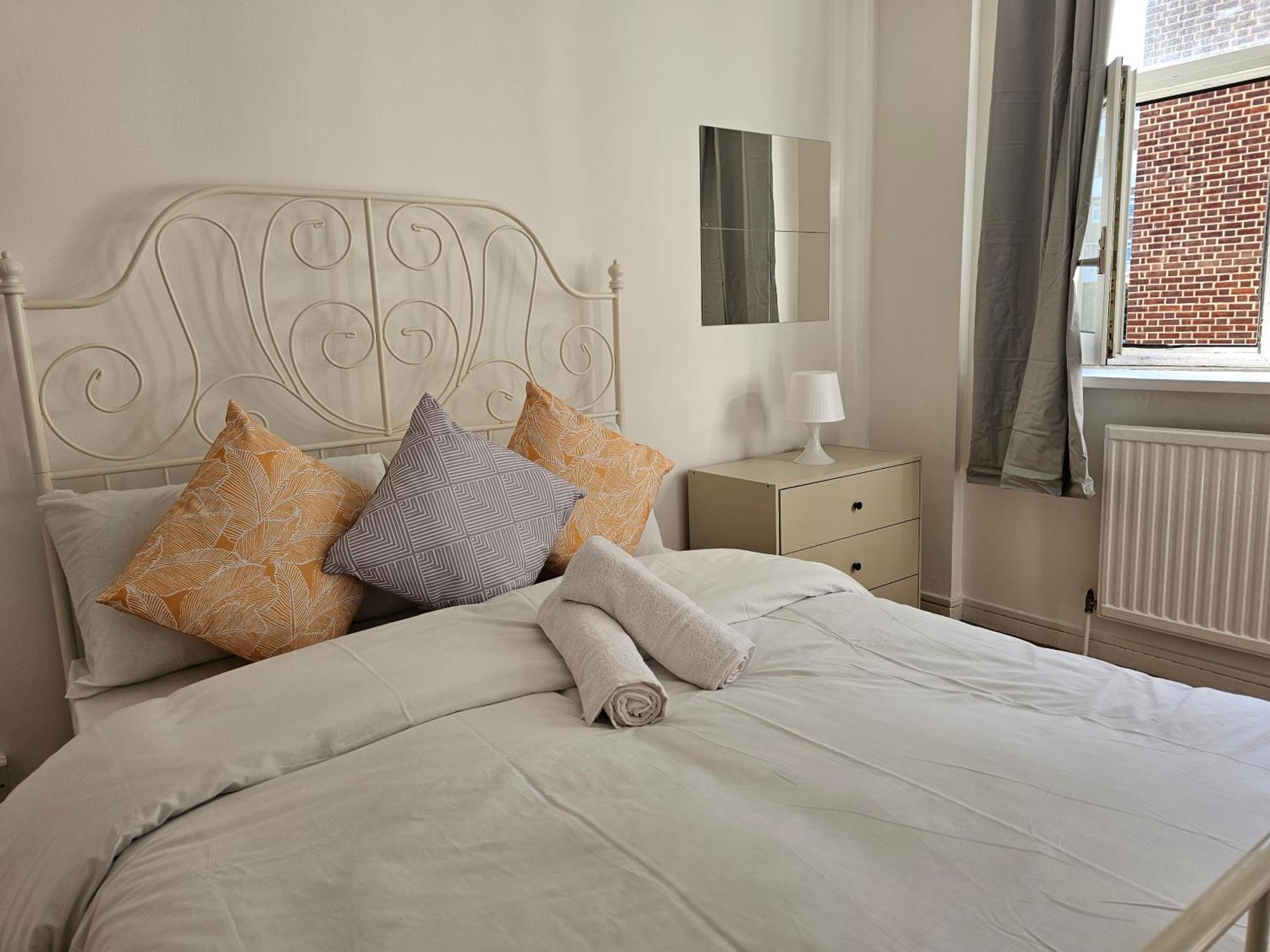 Towerhill Rooms Londres Exterior foto